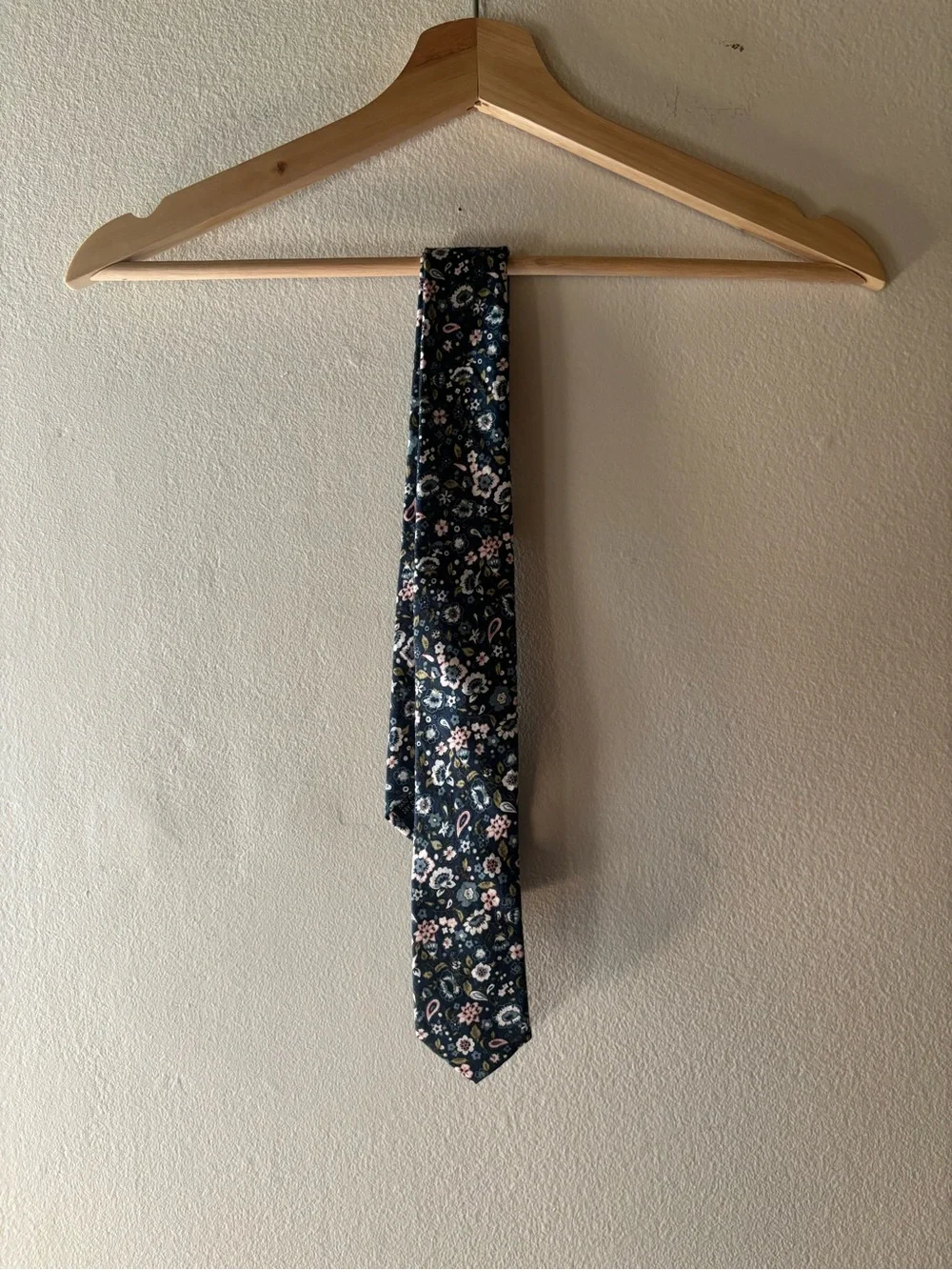 Dazi First Date Floral Skinny Tie